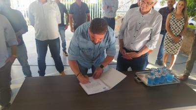 Aconteceu nesta TerÃ§a (25) o pagamento do ImÃ³vel Rural da Agro Laranjeiras 